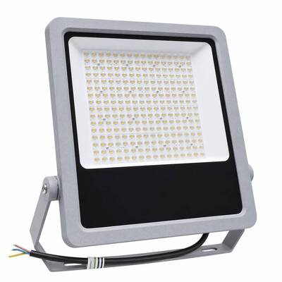 Zewnętrzna lampa powodziowa LED 200W do oświetlenia stadionów sportowych